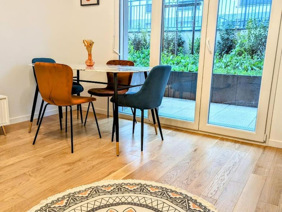Charmant T2 Tout Neuf Avec Parking Plaisir Esterno foto